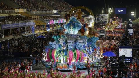 Rio Carnival 2022: Best pictures from this year's celebrations - BBC ...