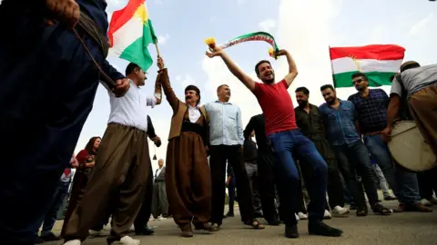 Reuters Kurds celebrate during their independence referendum in Kirkuk (25 September 2017)