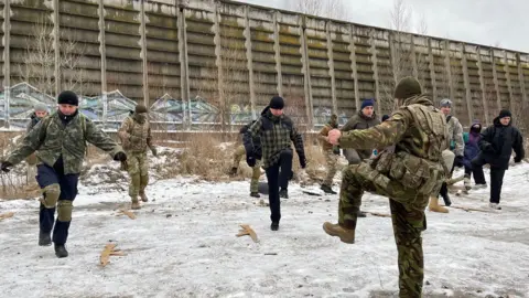 BBC Ukrainians receive training