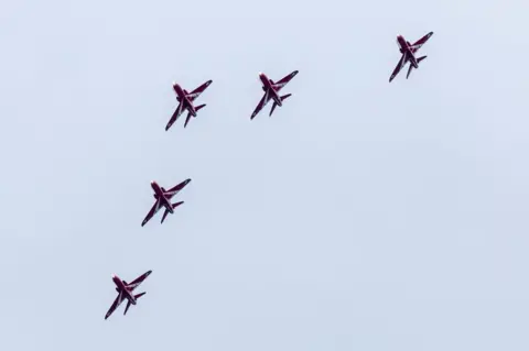 Steve Woodhead Red arrows seen from Loscoe, Derbyshire