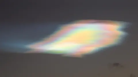 WEATHER WATCHERS / ASTRONUT Iridescent colours in cloud