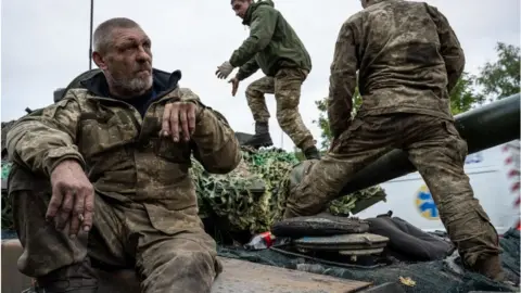 Getty Images Ukrainian soldiers are exhausted after two years of fighting