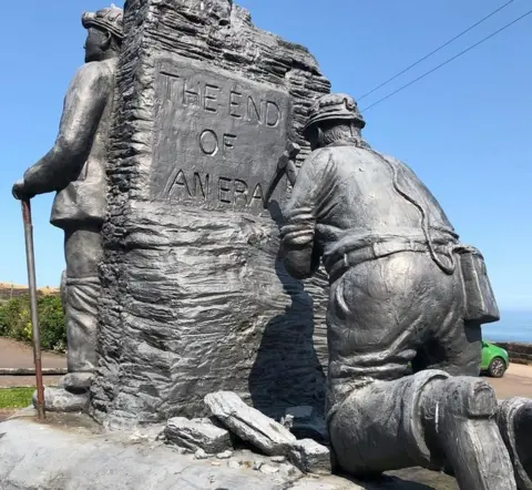 Coal-mining statue