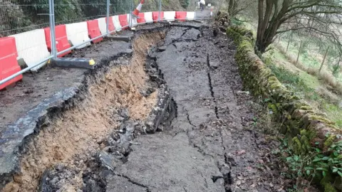 Derbyshire County Council Hell Bank slip