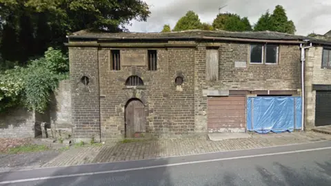 Google Illingworth Gaol and Stocks 