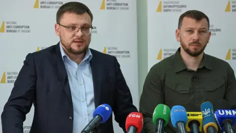 Reuters Director of the National Anti-Corruption Bureau Semen Kryvonos and Director of the Specialized Anti-Corruption Prosecutor's Office Oleksandr Klymenko at a new conference