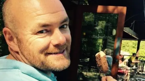 Family Handout PC Nick Dumphreys