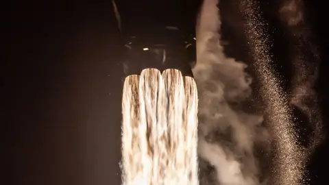 SPACEX Rocket