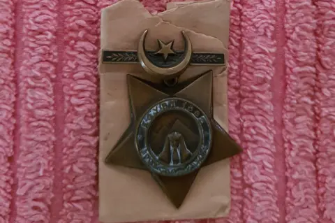 Suzanne Brown Khedive's star Egypt 1882