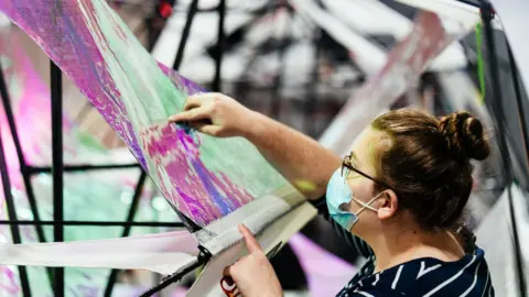 Holly Bobbins Final touches