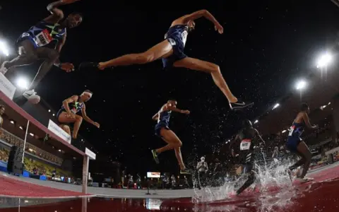 Getty Images Morocco's Soufiane EL Bakkali (C) competes in the men's 3000metre steeplechase event during the Diamond League Athletics Meeting at The Louis II Stadium in Monaco on August 14, 2020.
