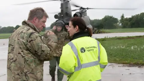 MOD RAF Chinook and crew