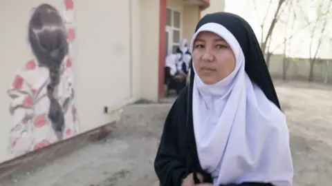 BBC Marzia, a student at the Sayed ul Shuhada school in Kabul on 23 March 2022