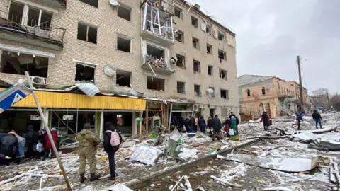 Maxym Strelnik Damaged neighbourhood in Izyum