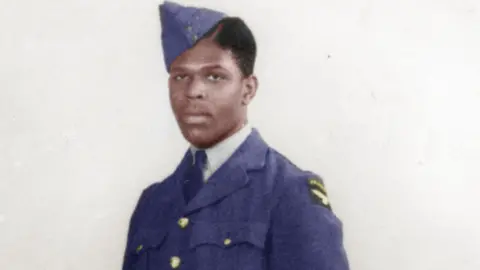 Yvonne English Hubert ‘Glen’ Glendore English, MBE (1926 - 2018)