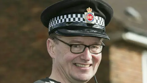 Mike Roberts Mike Roberts