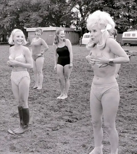 Mirrorpix Barbara Windsor during the famous Carry on Scene