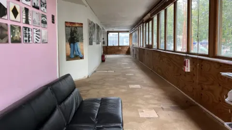 LTB Showrooms LTB Showrooms