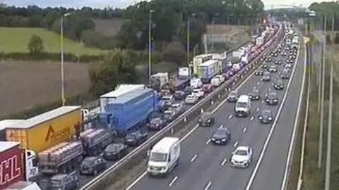 Congestion on M42