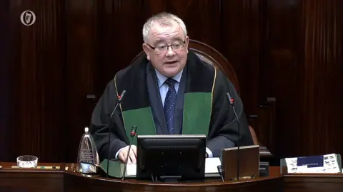 Oireachtas tv Seán Ó Fearghaíl