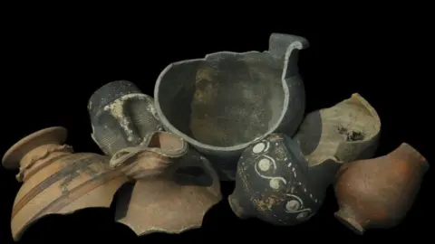 Albion Archaeology/Adam Williams Roman pottery