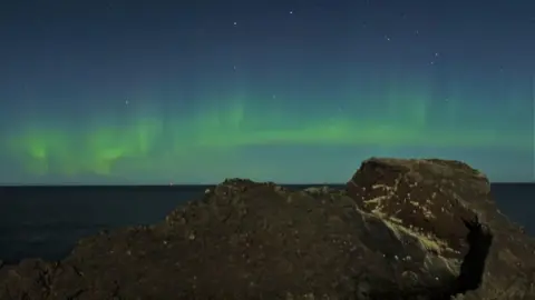 Mercuryblue/BBC Weather Watchers Aurora