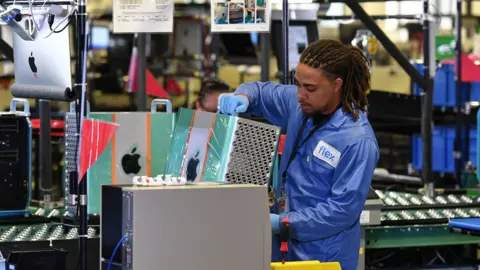 Getty Images Texas computer factory assembly line