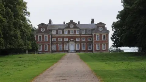 Philip Halling/Geograph Raynham Hall