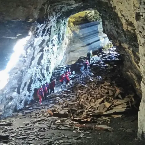 RYG Caving at Rhos y Gweliau