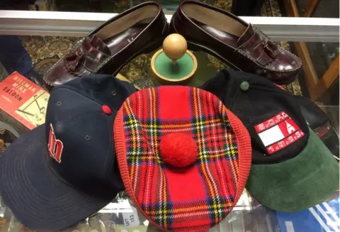 Hansons Auctioneers Items