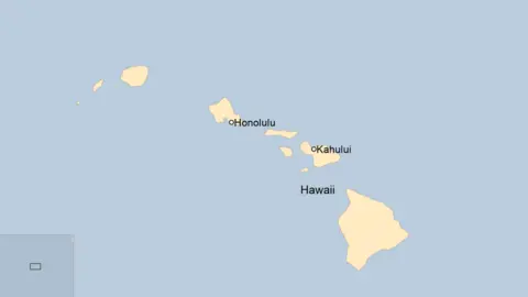 Map showing Honolulu and Kahului in Hawaii
