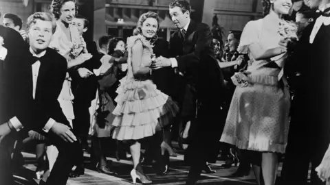 Paramount Pictures It's A Wonderful Life James Stewart and Donna Reed