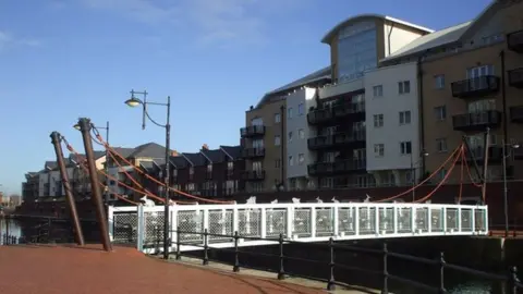 John Lord/Geograph Adventurer's Quay Cardiff Bay