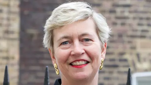 Vivien Godfrey Vivien Godfrey