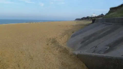 Maurice Gray After sandscaping at Walcott.