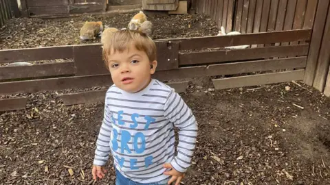 Family photo Gunner Lewis-Vale