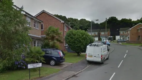 Google Cairngorm Avenue Arnold Bestwood Country Park