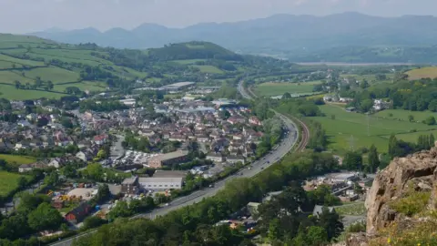 Getty Images The A55 by Mochdre village and a view of the Snowdonia mountains