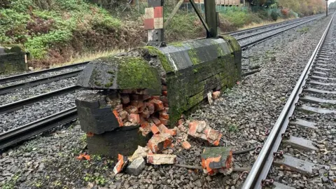 Network Rail crumbling bricks