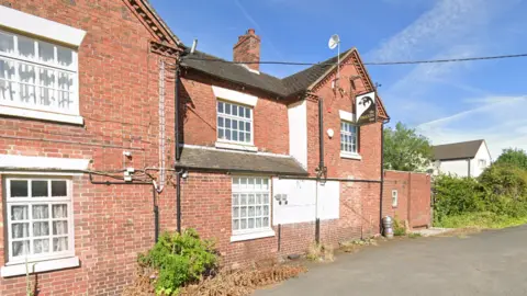 Google The Falcon Inn