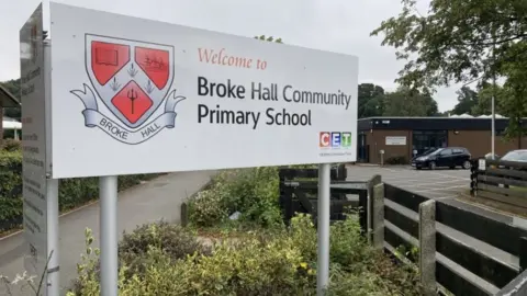 Ipswich Broke Hall Primary School delays term start over legionella