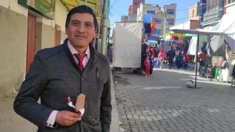 Mecánico de automóviles Josu MCI por helado