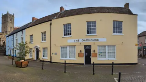 The Oakhouse Hotel in Axbridge seen from outside