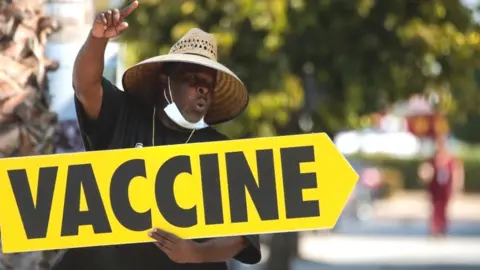 Getty Images Vaccine drive in LA