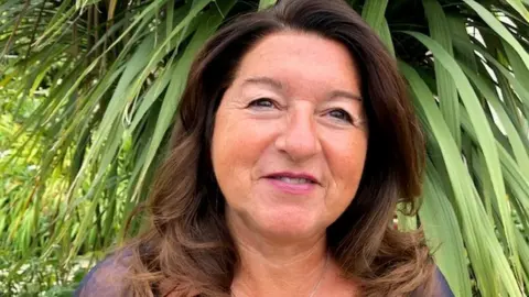 Lora Peacey-Wilcox Lora Peacey-Wilcox