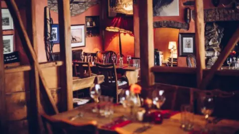 Woods Bar & Restaurant Woods Bar & Restaurant