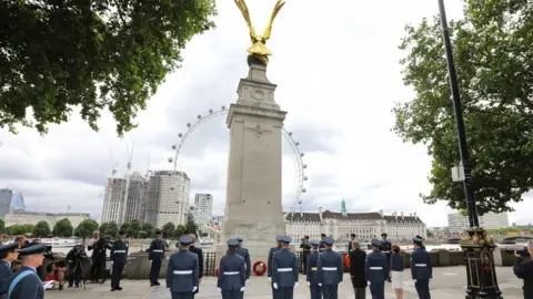 CPL SCOTT ROBERTSON, MOD, EPA Wreath laying at RAF Memorial, Victoria Embankment