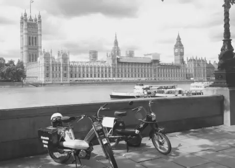 Paul Salomon/Clement Chanville Moped students in London