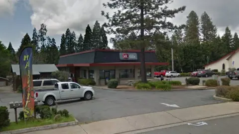 Google Street View Jack in the Box takeaway restaurant
