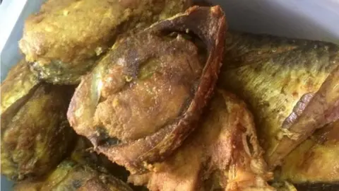 Rajyasree Sen Ilish maach bhaja or fried hilsa